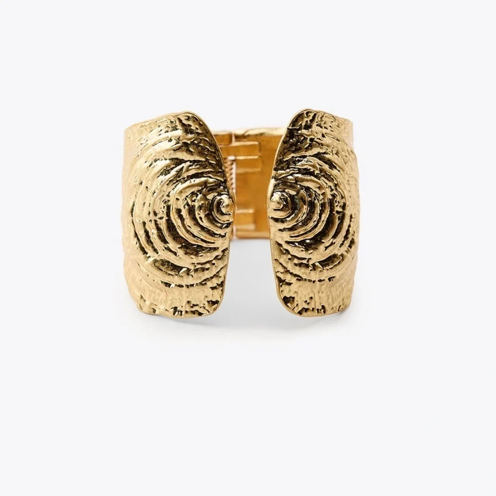 🔥🔥zara double shell  Cuff Bracelet